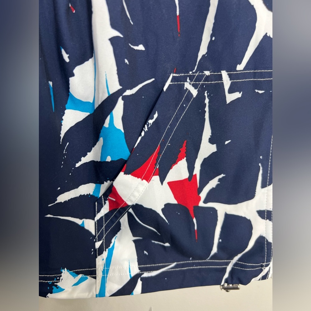 CHAPS sport - activewear/windbreaker jacket. Mock neck. Zip up. Red/white/blue. - Picture 5 of 9